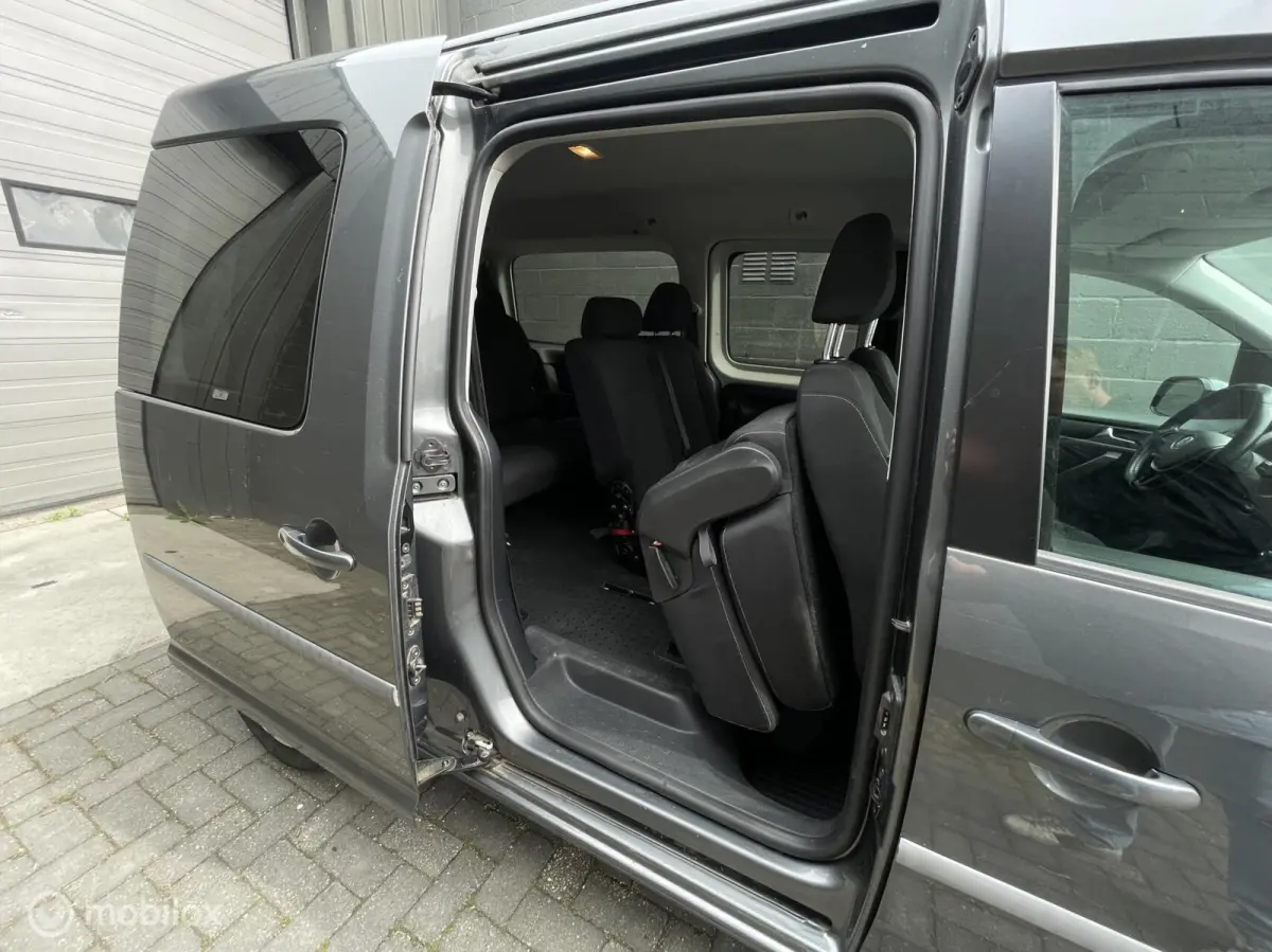 Maxi 1.4 TSI Benzine | 7-Persoons | Trekhaak | Parkeersensoren | 2x schuifdeur | Dubbele achterdeur |