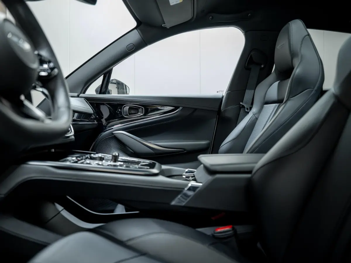 4.0 V8 707 | FACELIFT | ACC | 360° | Stoelventilatie | Keyless |