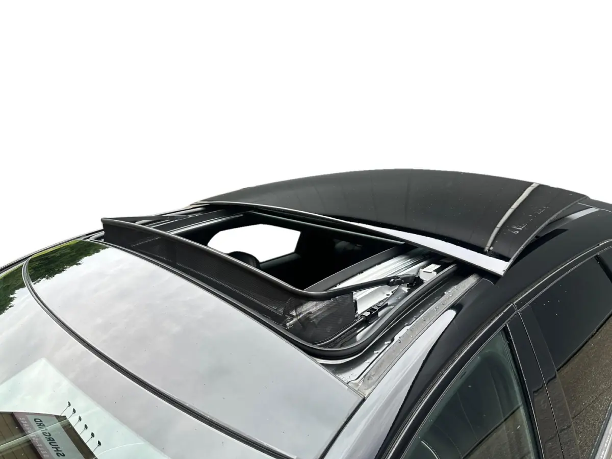 1.0 T-GDi MHEV GT-Line Launch Edition (pano) Dodehoekassistentie | Kruisend verkeersassistentie achter | Uitstapwaarschuwing | Stoel + stuurwielverwarming