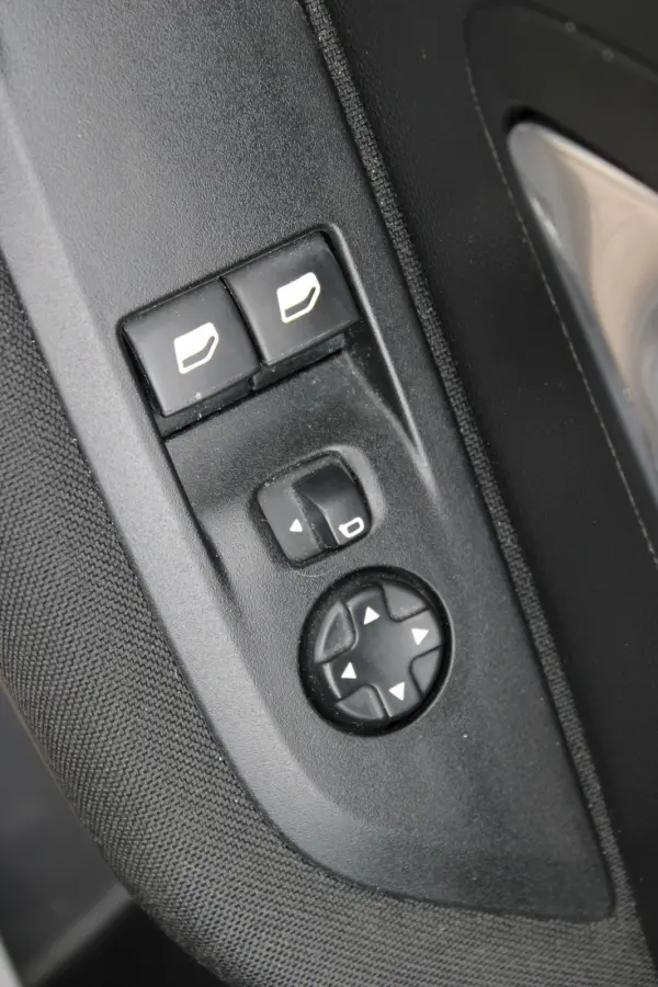 1.2 PureTech Blue Lease Active
