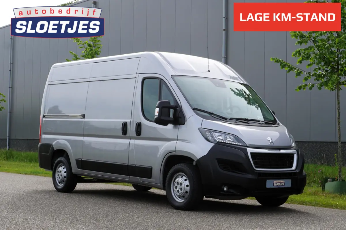335 2.2 BlueHDi 140 L2H2 Premium in Topstaat |Metallic |Camera |Cruise |Navi |1 eigenaar |3500 KG |Mooie Camperbasis |BPM vrij |140 pk |EURO6D