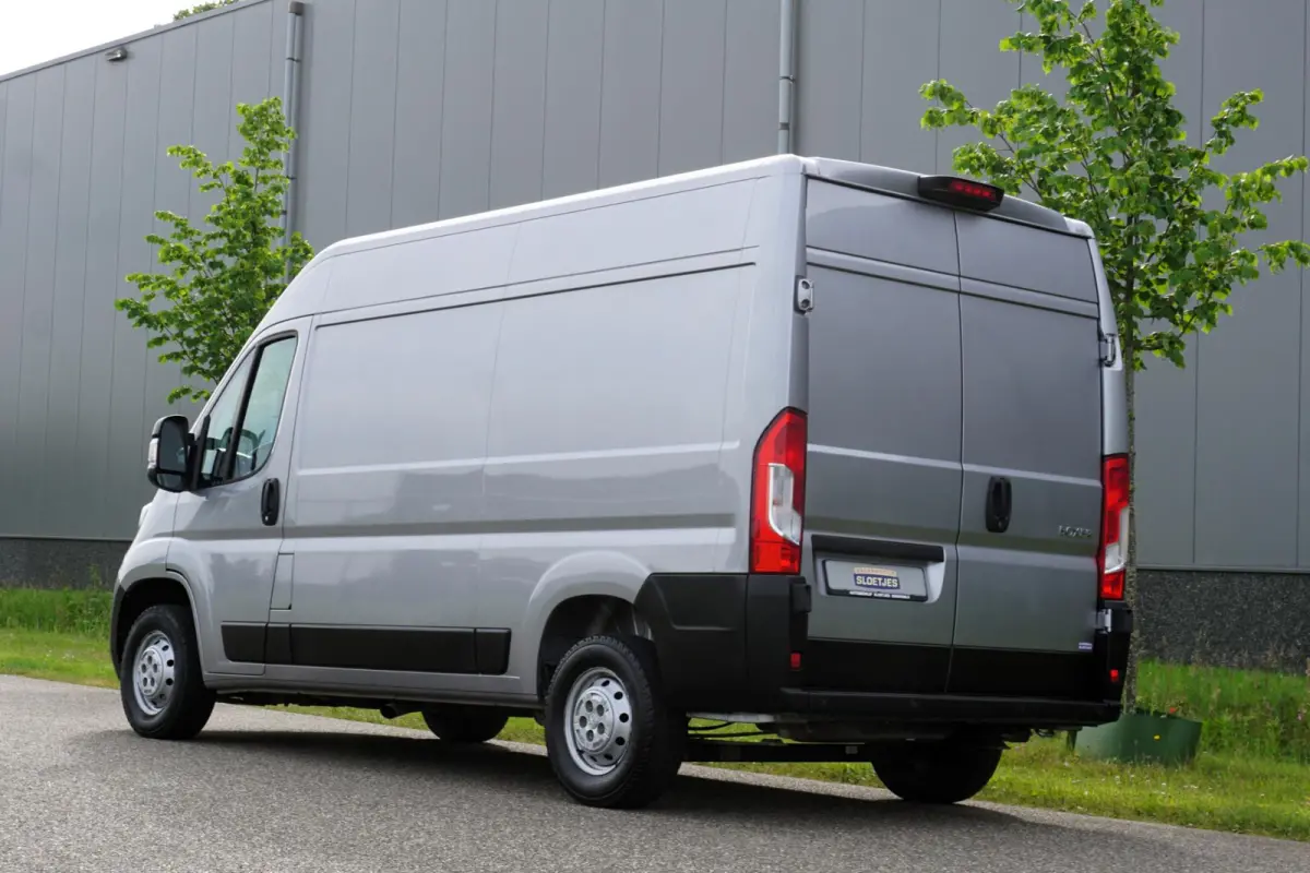 335 2.2 BlueHDi 140 L2H2 Premium in Topstaat |Metallic |Camera |Cruise |Navi |1 eigenaar |3500 KG |Mooie Camperbasis |BPM vrij |140 pk |EURO6D