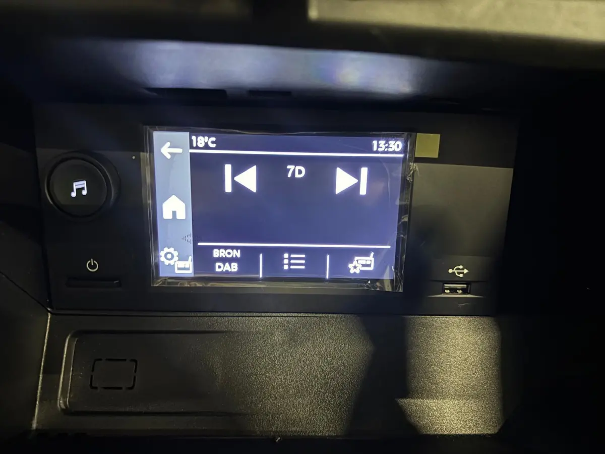 1.5 BlueHDi 100PK L2 Navigatie Airco Camera