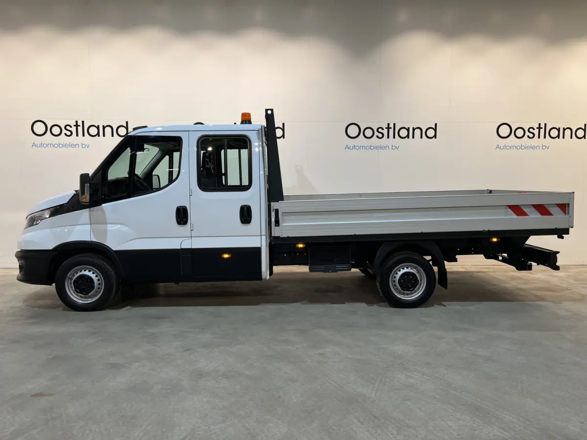 35S16 2.3 375 DC 7 pers. Open Laadbak / Euro 6 / Trekhaak 3.500 KG / Airco / Cruise Control / 32.300 KM !!