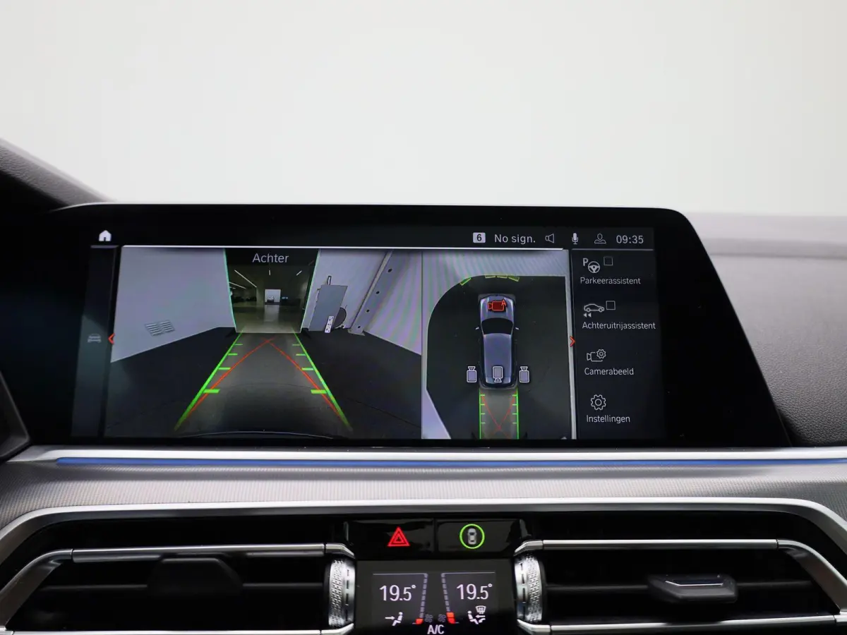 xDrive45e High Executive | PANO-SCHUIFDAK | HEAD-UP | HARMAN-KARDON | LEER | 360 CAMERA | STOELVERWARMING