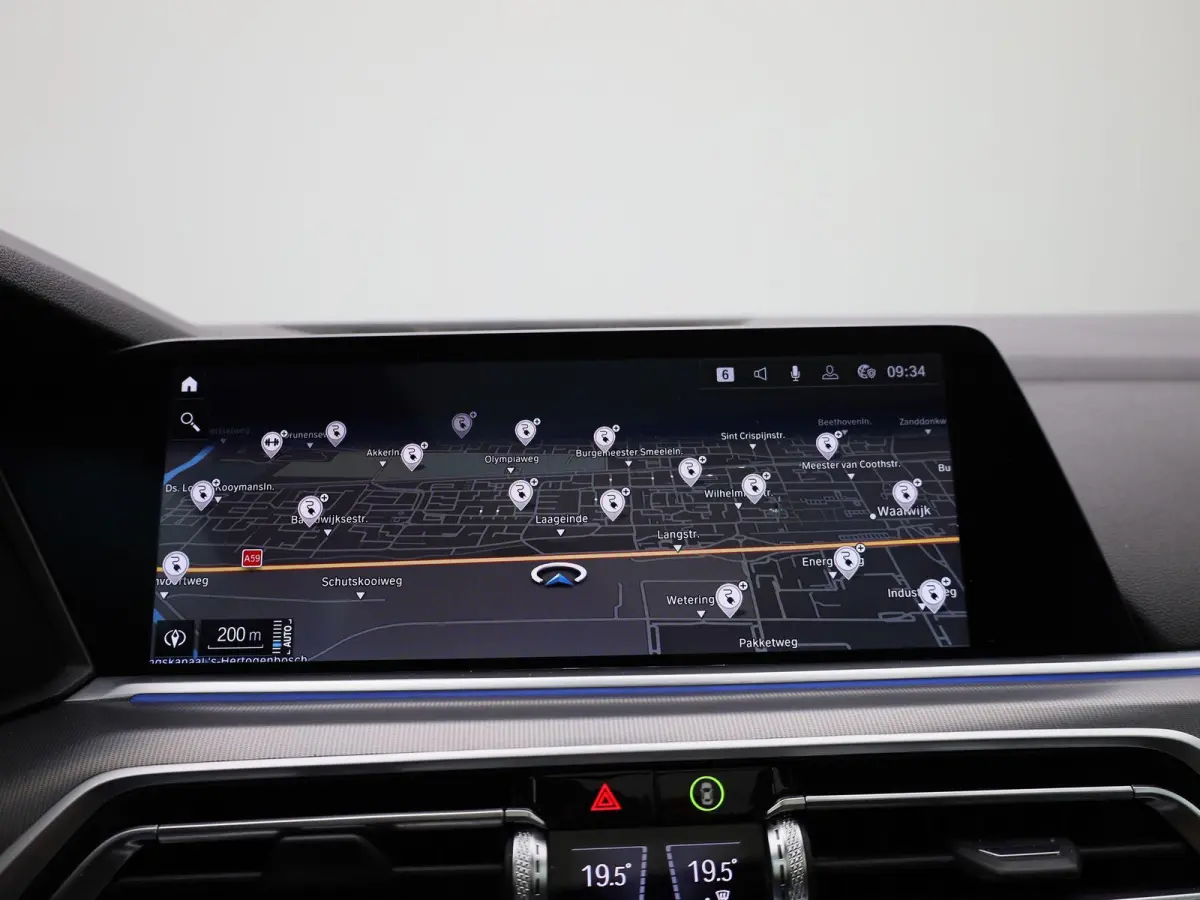 xDrive45e High Executive | PANO-SCHUIFDAK | HEAD-UP | HARMAN-KARDON | LEER | 360 CAMERA | STOELVERWARMING