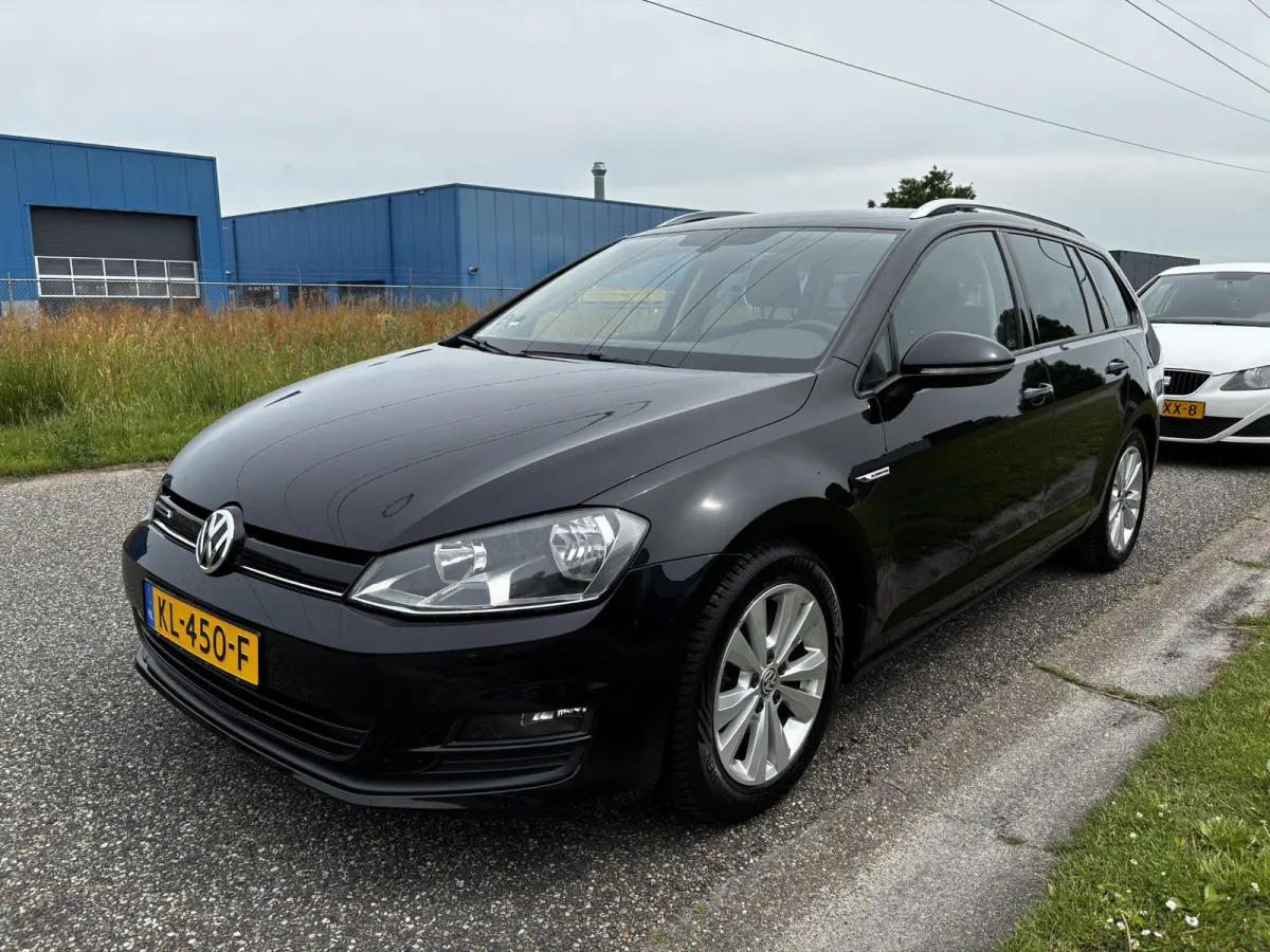 1.0 TSI Connected PDC, TREKHAAK Camera, CRUISE MOOIE AUTO!!!