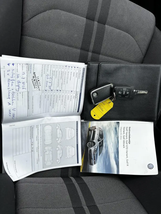 1.0 TSI Connected PDC, TREKHAAK Camera, CRUISE MOOIE AUTO!!!