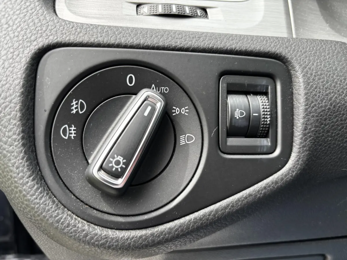 1.0 TSI Connected PDC, TREKHAAK Camera, CRUISE MOOIE AUTO!!!