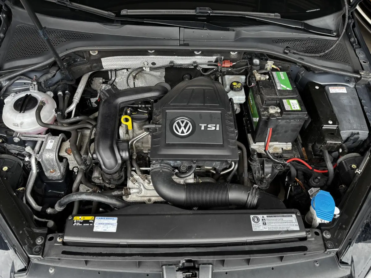 1.0 TSI Connected PDC, TREKHAAK Camera, CRUISE MOOIE AUTO!!!