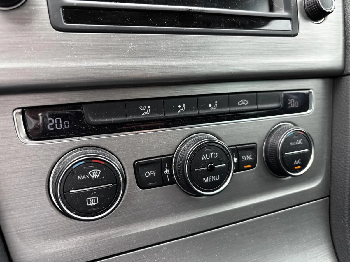 1.0 TSI Connected PDC, TREKHAAK Camera, CRUISE MOOIE AUTO!!!