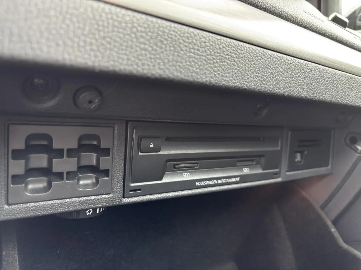 1.0 TSI Connected PDC, TREKHAAK Camera, CRUISE MOOIE AUTO!!!
