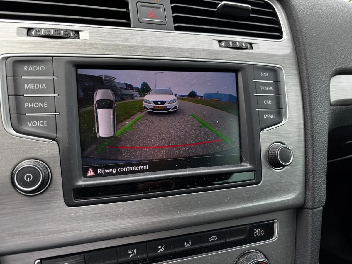 1.0 TSI Connected PDC, TREKHAAK Camera, CRUISE MOOIE AUTO!!!