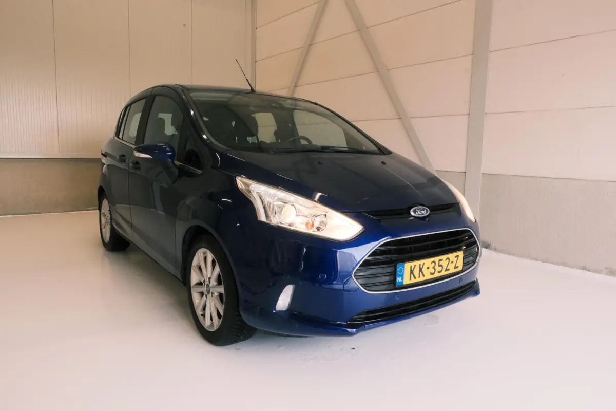 1.0 EcoBoost Titanium NAP NAVI CAMERA