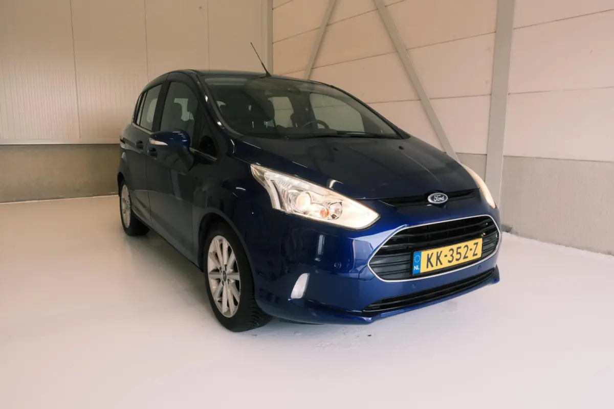 1.0 EcoBoost Titanium NAP NAVI CAMERA