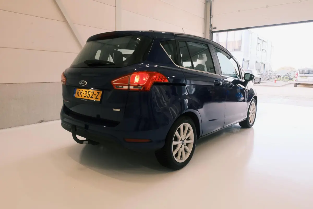 1.0 EcoBoost Titanium NAP NAVI CAMERA