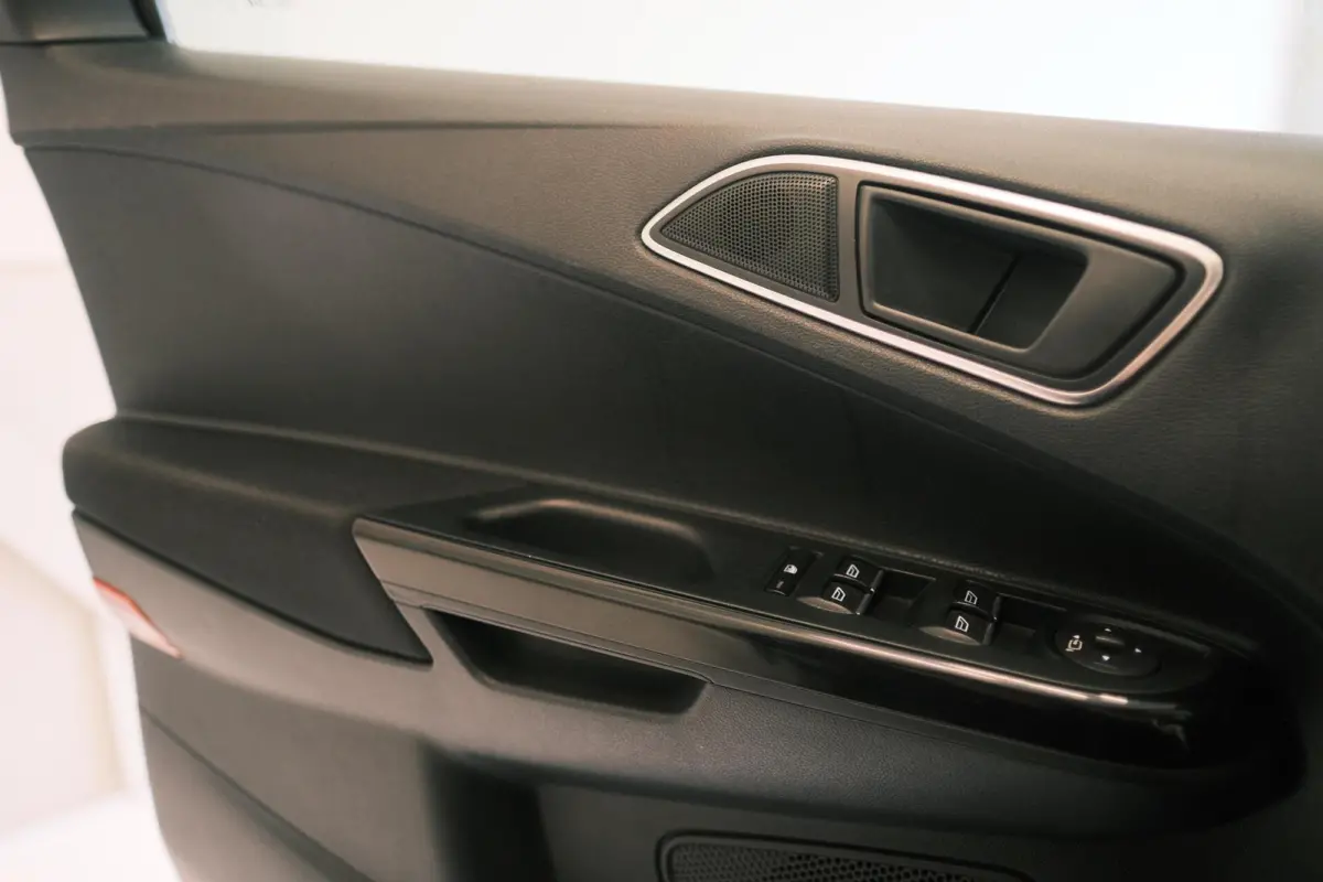 1.0 EcoBoost Titanium NAP NAVI CAMERA