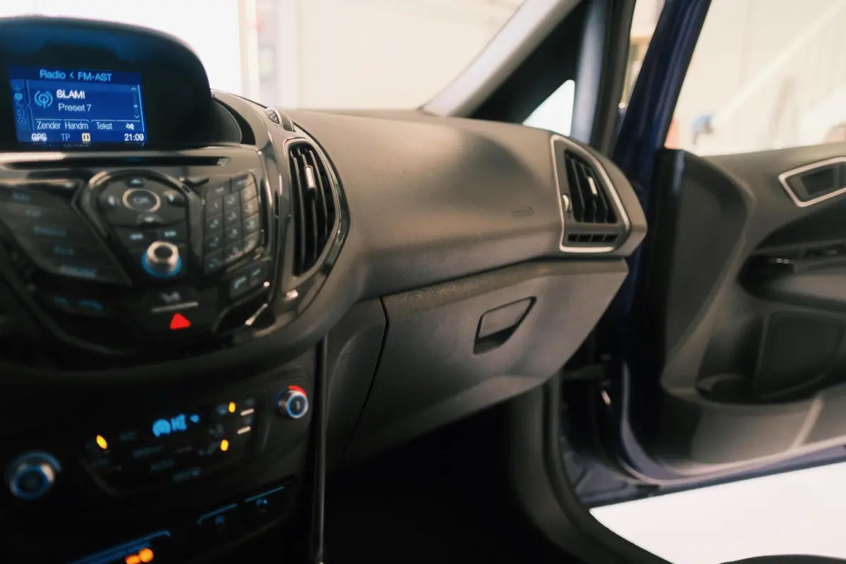 1.0 EcoBoost Titanium NAP NAVI CAMERA