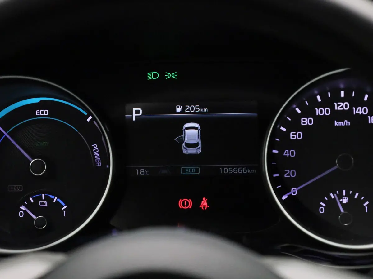 1.6 GDi PHEV DCT Business Line | Apple Carplay / Android Auto | Achteruitrijcamera | Parkeersensoren | Lichtmetalen Velgen |