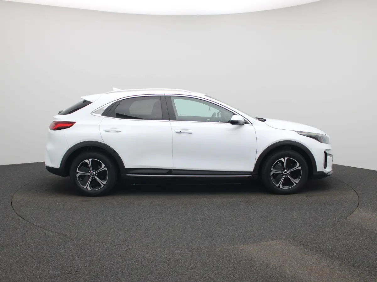 1.6 GDi PHEV DCT Business Line | Apple Carplay / Android Auto | Achteruitrijcamera | Parkeersensoren | Lichtmetalen Velgen |