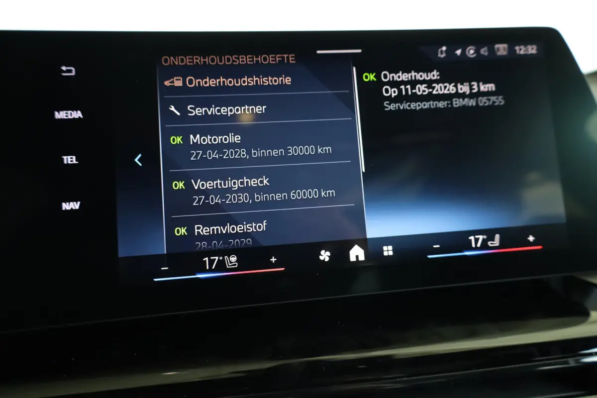 225e xDrive M Sport Pro | Panoramadak | Head Up | Harman Kardon | Driving Assistant Plus | Trekhaak