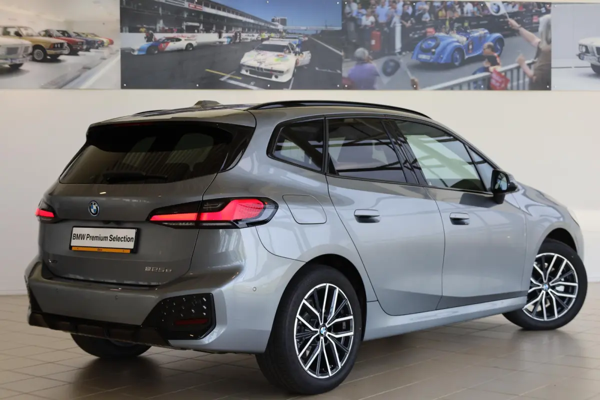 225e xDrive M Sport Pro | Panoramadak | Head Up | Harman Kardon | Driving Assistant Plus | Trekhaak