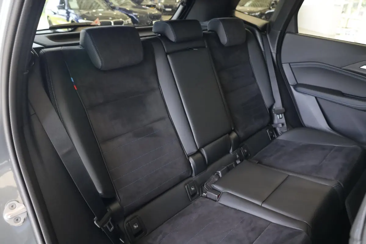 225e xDrive M Sport Pro | Panoramadak | Head Up | Harman Kardon | Driving Assistant Plus | Trekhaak