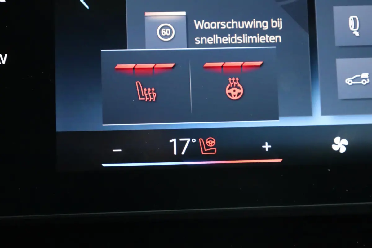 225e xDrive M Sport Pro | Panoramadak | Head Up | Harman Kardon | Driving Assistant Plus | Trekhaak