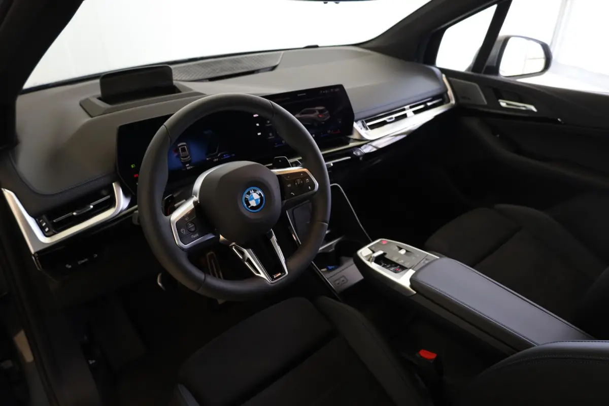 225e xDrive M Sport Pro | Panoramadak | Head Up | Harman Kardon | Driving Assistant Plus | Trekhaak