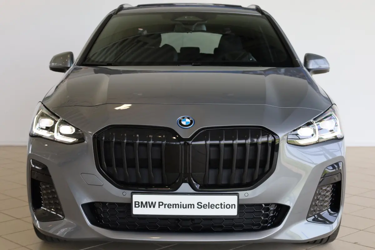 225e xDrive M Sport Pro | Panoramadak | Head Up | Harman Kardon | Driving Assistant Plus | Trekhaak
