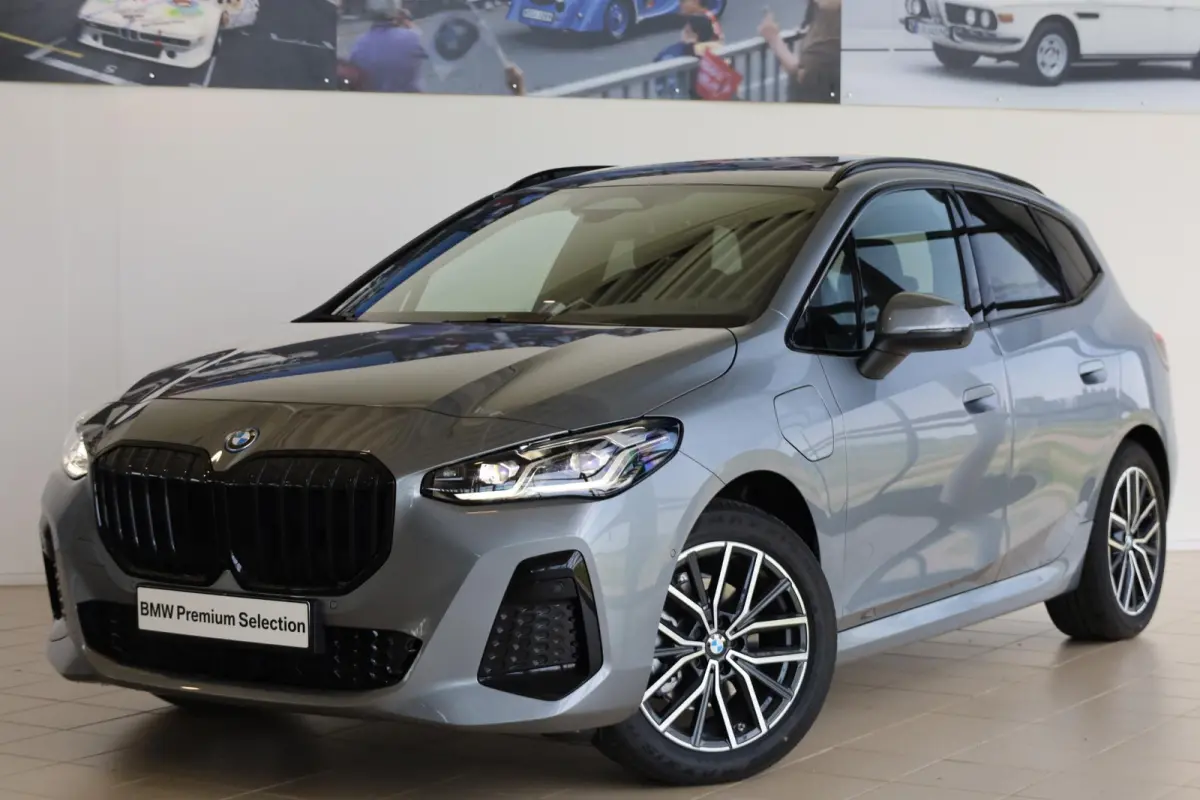 225e xDrive M Sport Pro | Panoramadak | Head Up | Harman Kardon | Driving Assistant Plus | Trekhaak