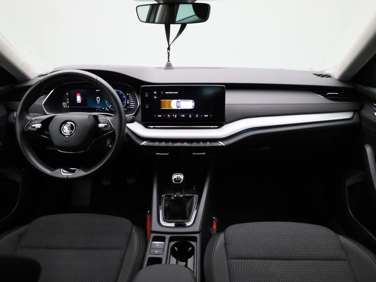 1.0 TSI Business Edition | Apple Carplay / Android Auto | Parkeersensoren | Lichtmetalen Velgen |