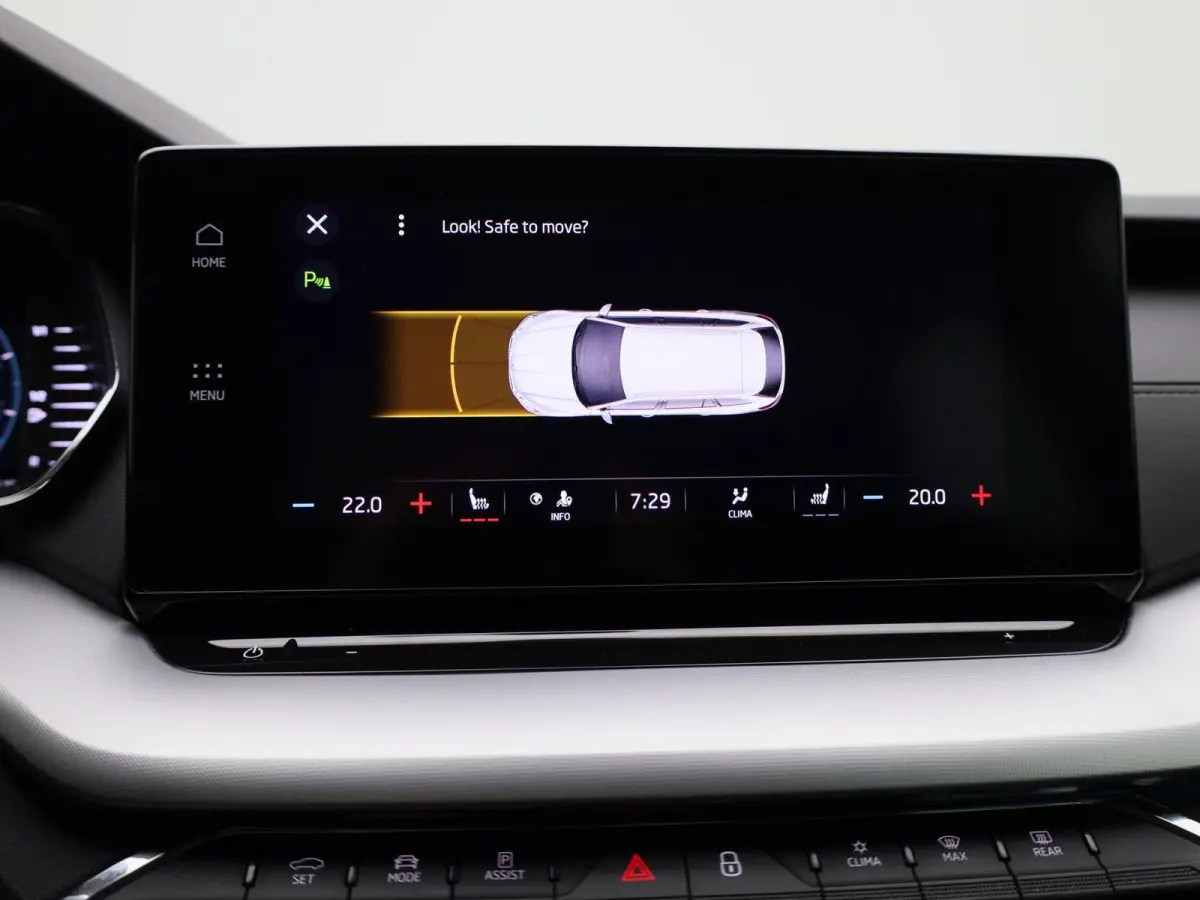 1.0 TSI Business Edition | Apple Carplay / Android Auto | Parkeersensoren | Lichtmetalen Velgen |