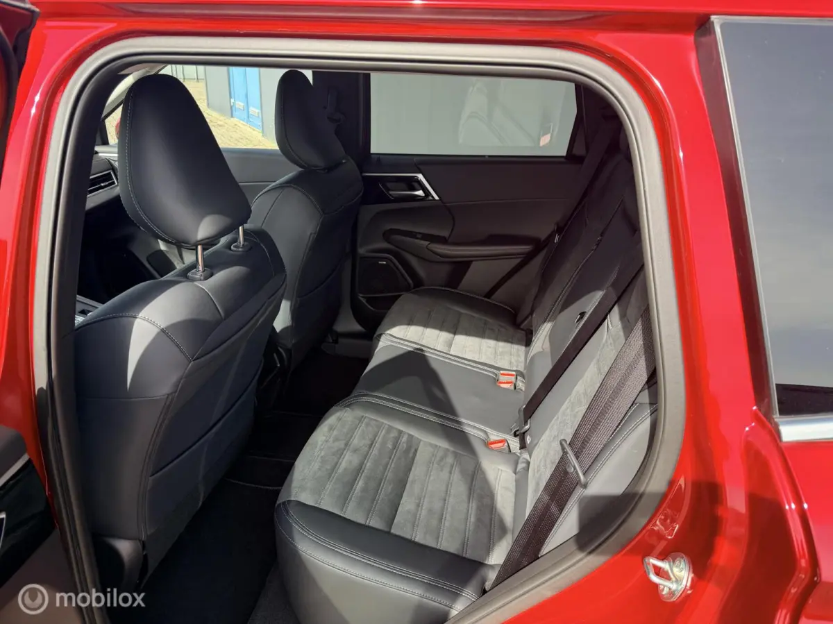 2.4 PHEV First Edition