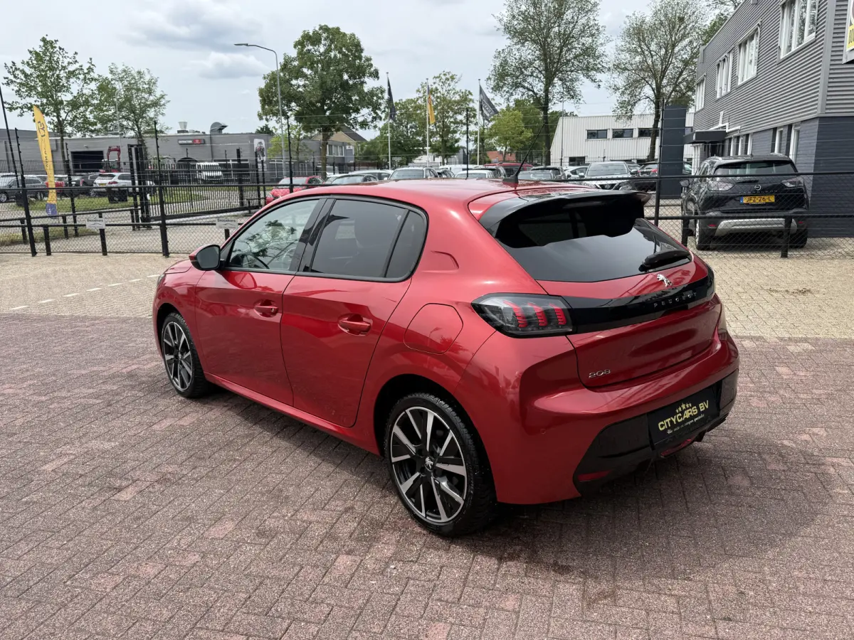 1.2 PureTech Blue Lease Allure automaat 131 pk org nl auto nap logisch navi camera climate ctr cruise ctr led half leder/stof lmv 17 inch dealer onderhouden