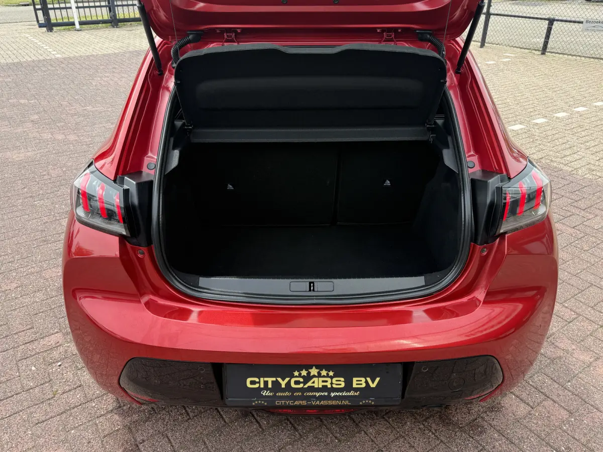 1.2 PureTech Blue Lease Allure automaat 131 pk org nl auto nap logisch navi camera climate ctr cruise ctr led half leder/stof lmv 17 inch dealer onderhouden