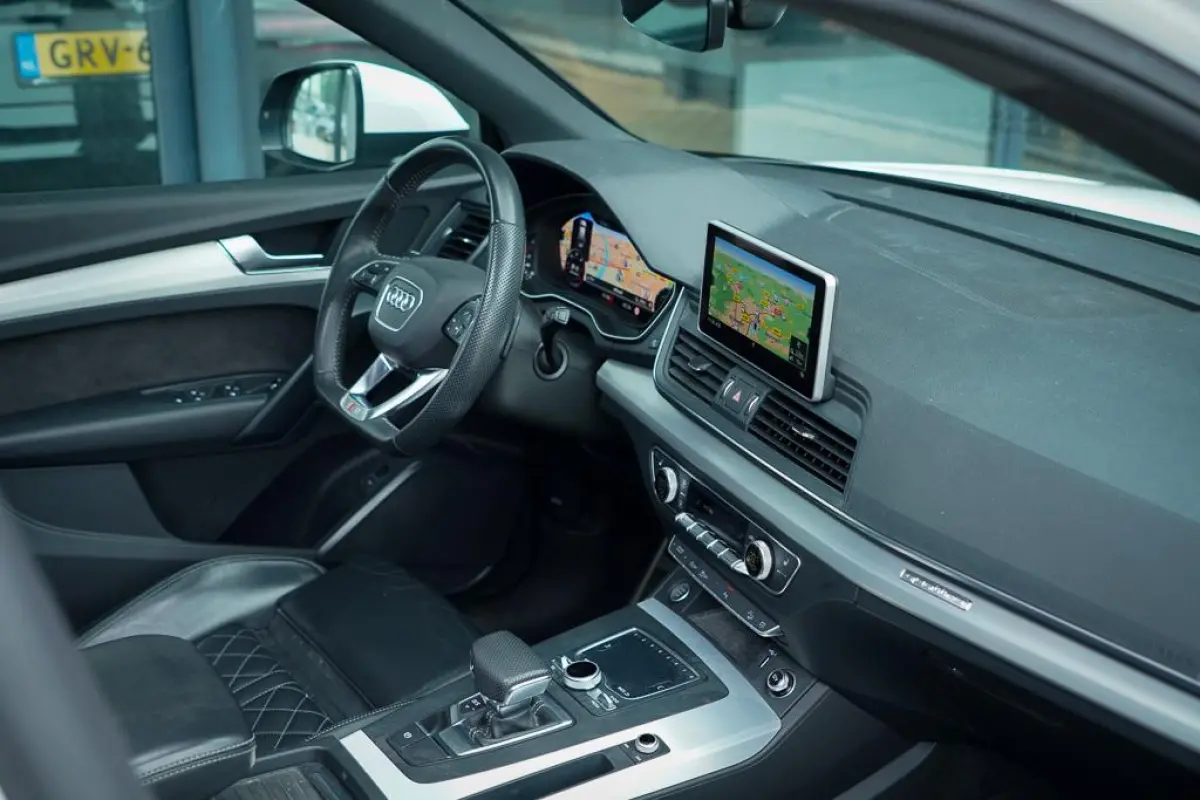 3.0 TDI quattro Sport S Line Black Edition / Pano / Leder / Luchtvering / Adaptive Cruise