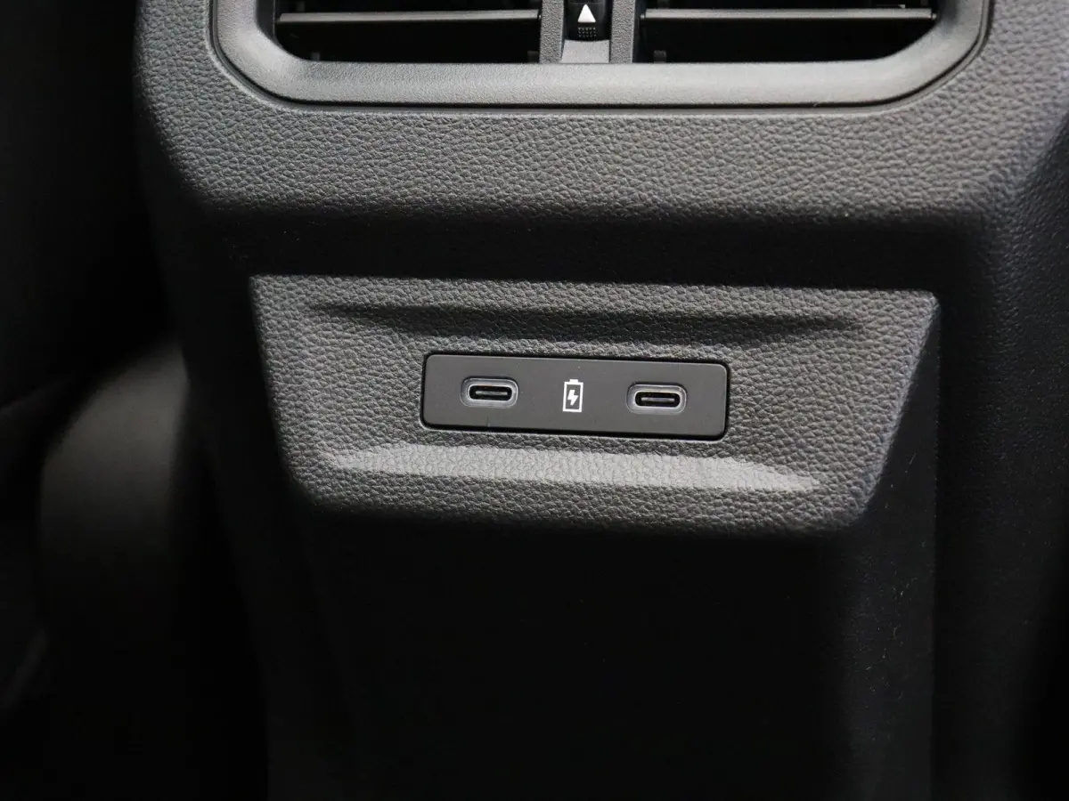 E-Tech full hybrid 200pk esprit Alpine 7p. | Harman kardon | Panoramisch dak | Elek. stoelen | HUD | 360 graden camera |