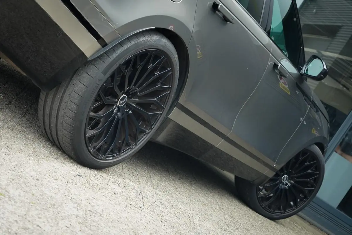 3.0 V6 AWD First Edition / Pano / Luchtvering / Meridian Surround / 23''