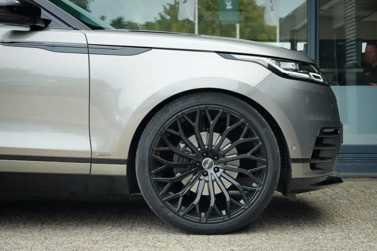 3.0 V6 AWD First Edition / Pano / Luchtvering / Meridian Surround / 23''