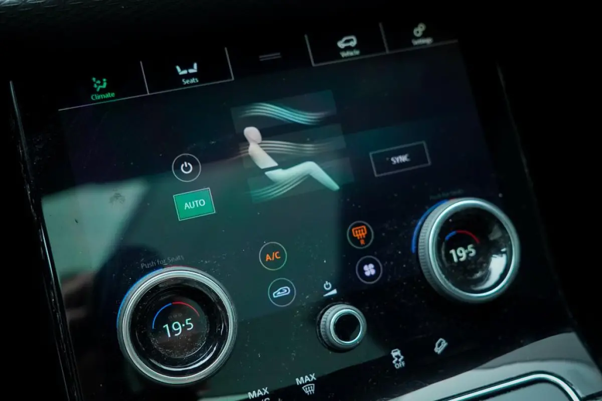 3.0 V6 AWD First Edition / Pano / Luchtvering / Meridian Surround / 23''