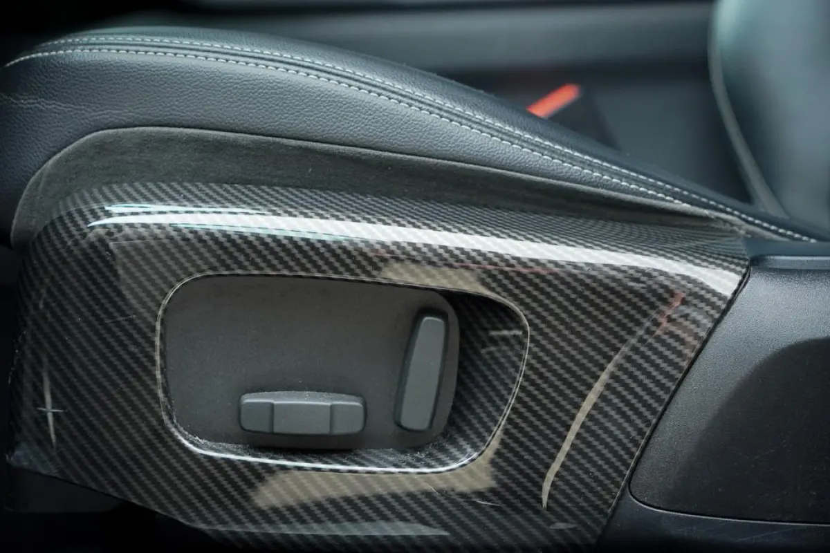 3.0 V6 AWD First Edition / Pano / Luchtvering / Meridian Surround / 23''