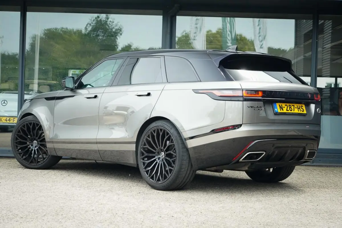 3.0 V6 AWD First Edition / Pano / Luchtvering / Meridian Surround / 23''