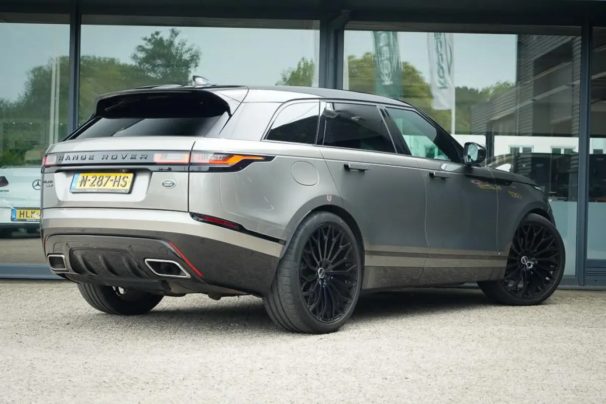 3.0 V6 AWD First Edition / Pano / Luchtvering / Meridian Surround / 23''