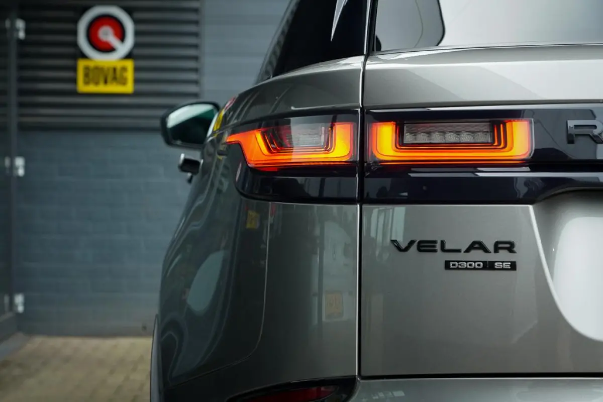 3.0 V6 AWD First Edition / Pano / Luchtvering / Meridian Surround / 23''