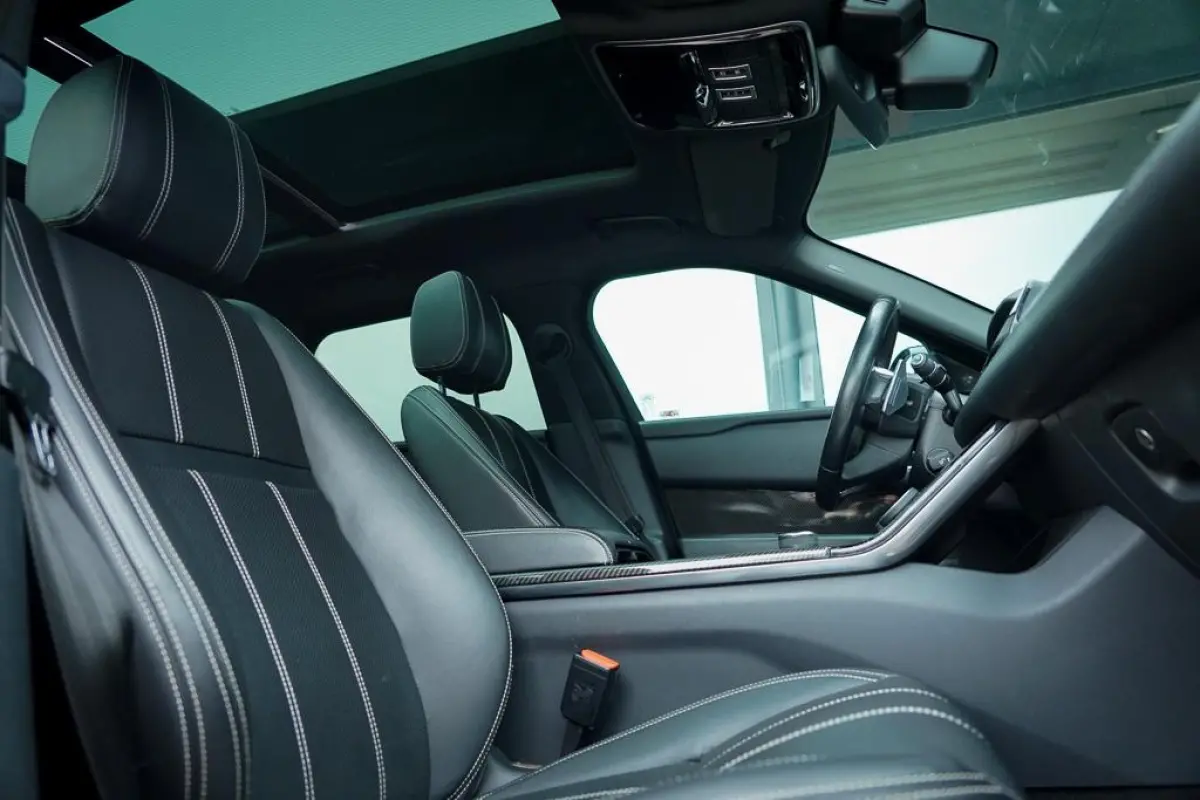 3.0 V6 AWD First Edition / Pano / Luchtvering / Meridian Surround / 23''