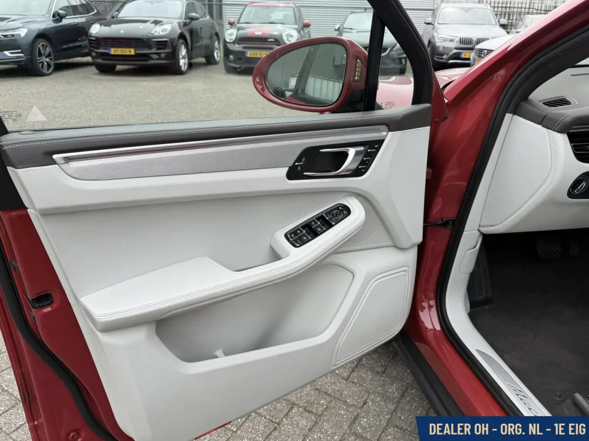 2.0 Facelift Panorama 360 gr cam Adapt cruise