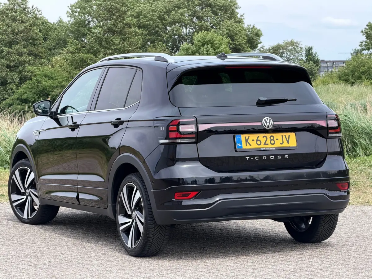 1.0 TSI DSG Automaat 2x R-Line - DeepBlack Pearl - Virtual/Camera/Carplay