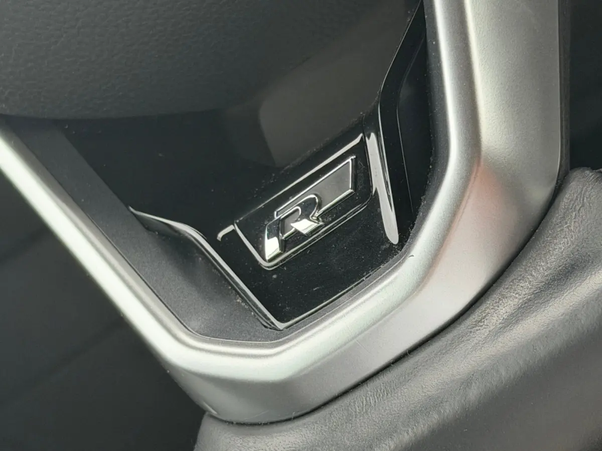 1.0 TSI DSG Automaat 2x R-Line - DeepBlack Pearl - Virtual/Camera/Carplay