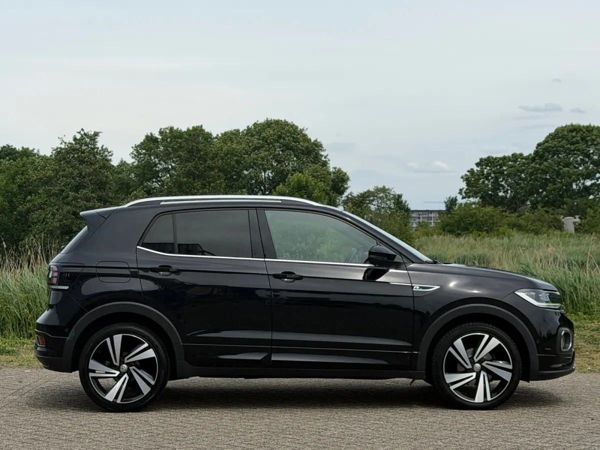 1.0 TSI DSG Automaat 2x R-Line - DeepBlack Pearl - Virtual/Camera/Carplay